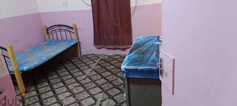 single room with attached Bathroom &kichan &AC. ruwi (oman house) 2