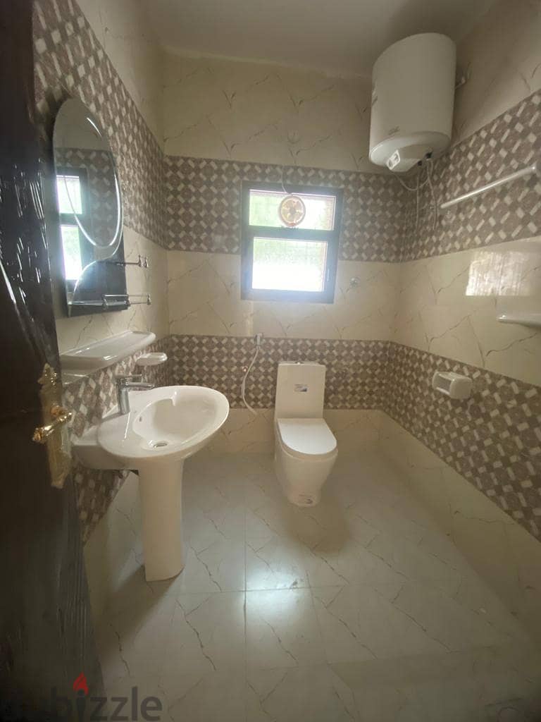 2Ak5-Elegant 3+1 Bedroom flats for rent in Ghobra near Sultan Qaboos S 10