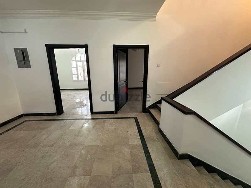 Amazing 6+1 BHK villa for rent in MSQ 9