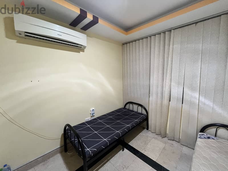 Bed space Sharing Room for Rent 5