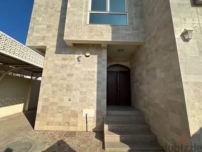 beautiful 3 bedrooms villa in madinat al_sultan Qaboos