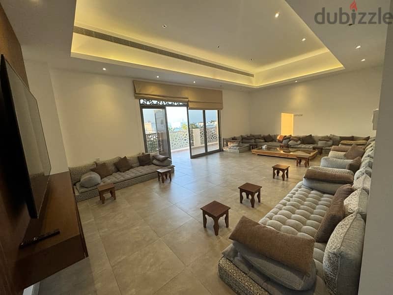 Exclusive! Renovated 5BR villa in shatti qurum for sell and rent 16