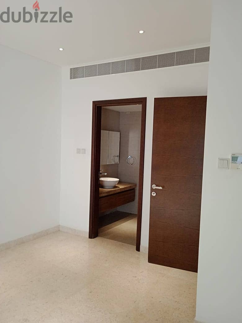 1 BHK FLAT FOR RENT in Muscat Hills, Oxygen Building. 2