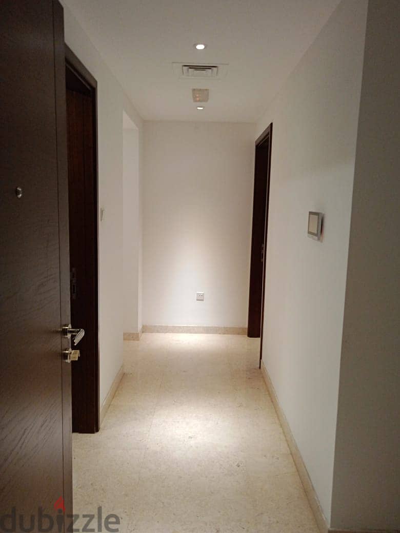 1 BHK FLAT FOR RENT in Muscat Hills, Oxygen Building. 10