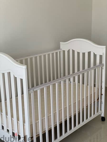 Juniors Charlotte Height Adjustable Baby Crib with Mattress 4