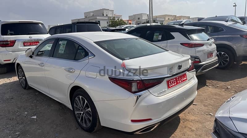 Luxes ES350 2023 available for rent 1