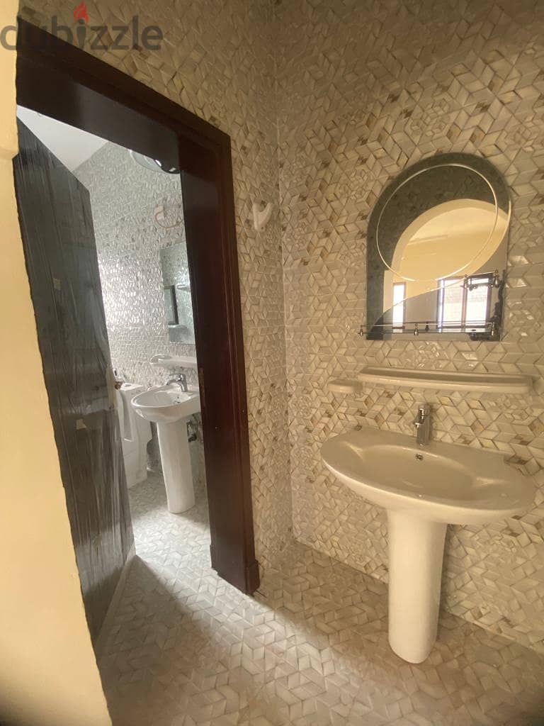 2AK5-Elegant 3+1 Bedroom flats for rent in Ghobra near Sultan Qaboos 5