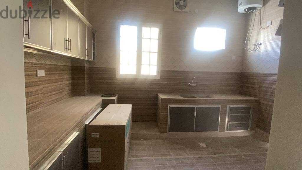2AK5-Elegant 3+1 Bedroom flats for rent in Ghobra near Sultan Qaboos 6