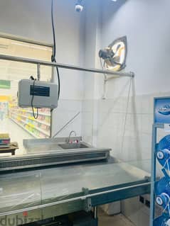 Fish Counter for Rent at Well Runnig Hypermarket