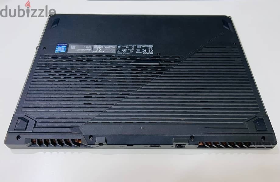Gaming laptop - Asus ROG Strix i7 16GB Ram 1TB SSD RTX 2060 6GB 2