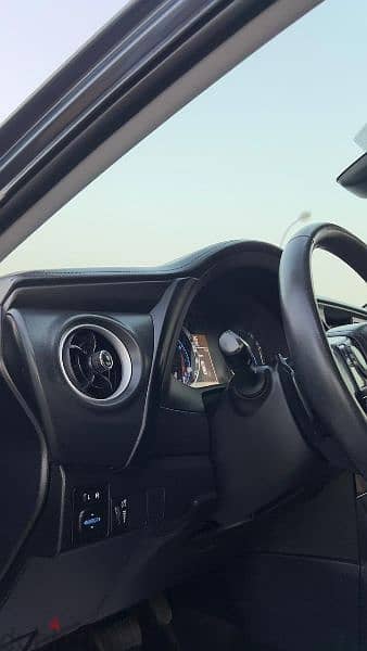 Corolla XSE 2017 Full options 4