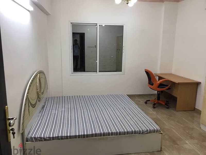 Furnished Room for Indian executive bachelor male or female av 15 apr 2