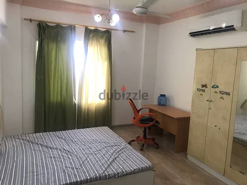 Furnished Room for Indian executive bachelor male or female av 15 apr 3