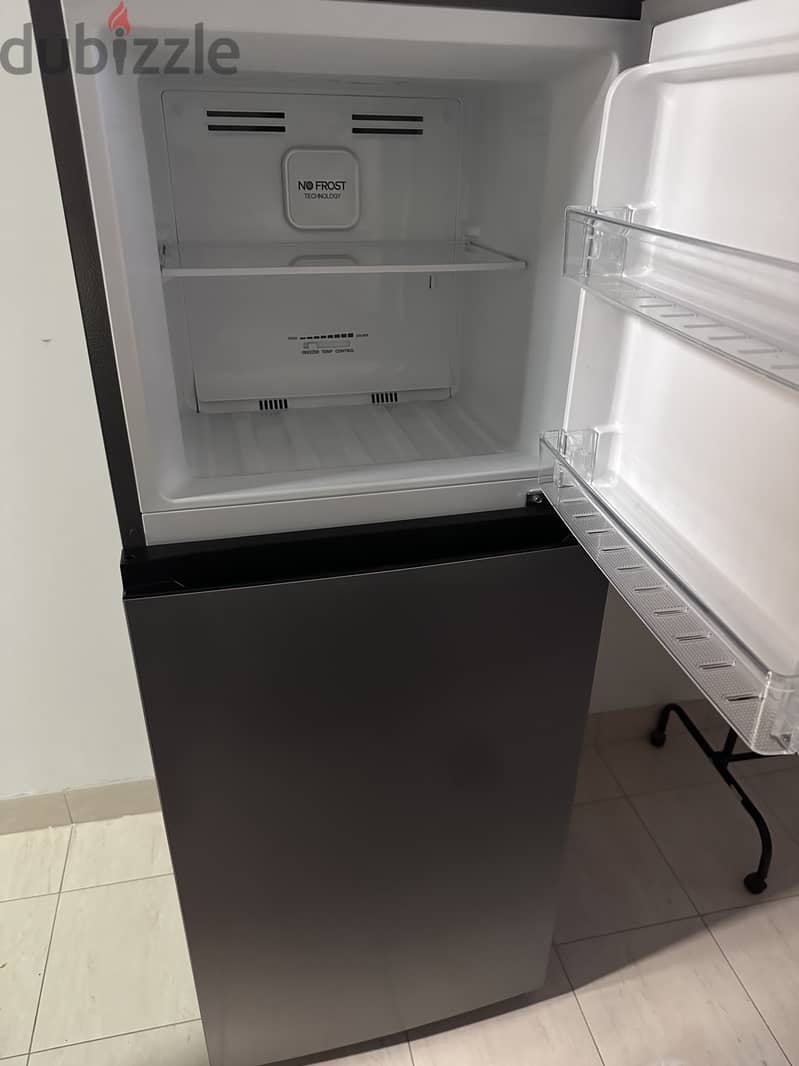 Double door - one year used refrigerator - fridge - 260 ltrs 3