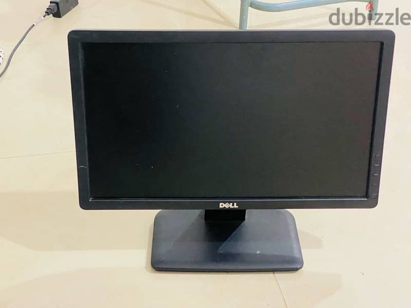 Dell 19 Inch LED Monitor with Cable 2
