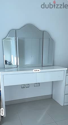 Dressing table deals glass price