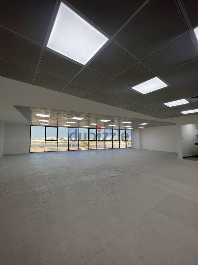 FREEHOLD 247 SQM Office Space Located in Muscat Hills for SALE! 3