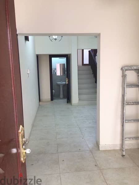 spacious 4 bhk villa in mumtaz area ruwi maid room balcony security 0