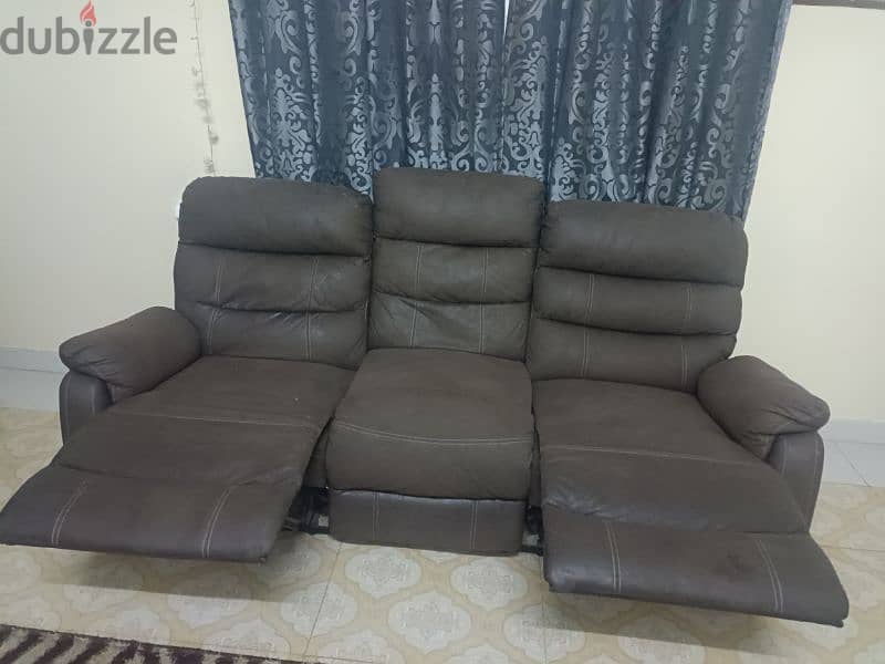 5 seater sofaset Recliner,leather from LULU  like new 4