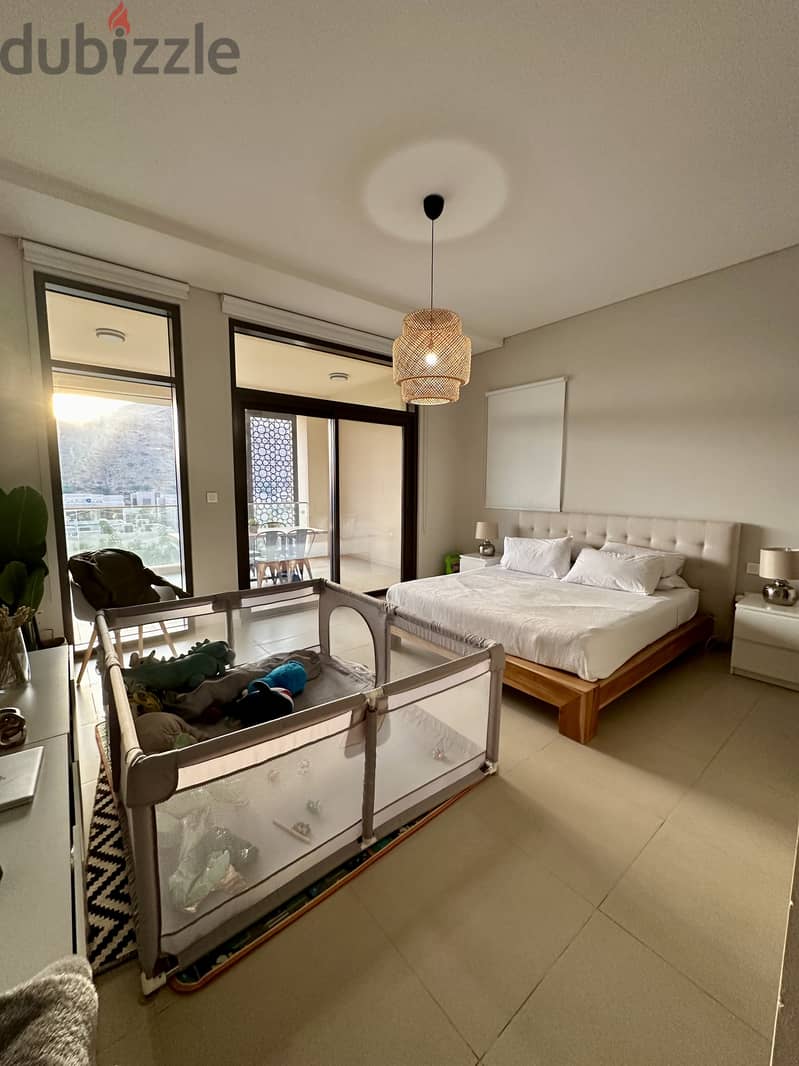Premium 2 bedroom sea view apartment in Muscat Bay 4