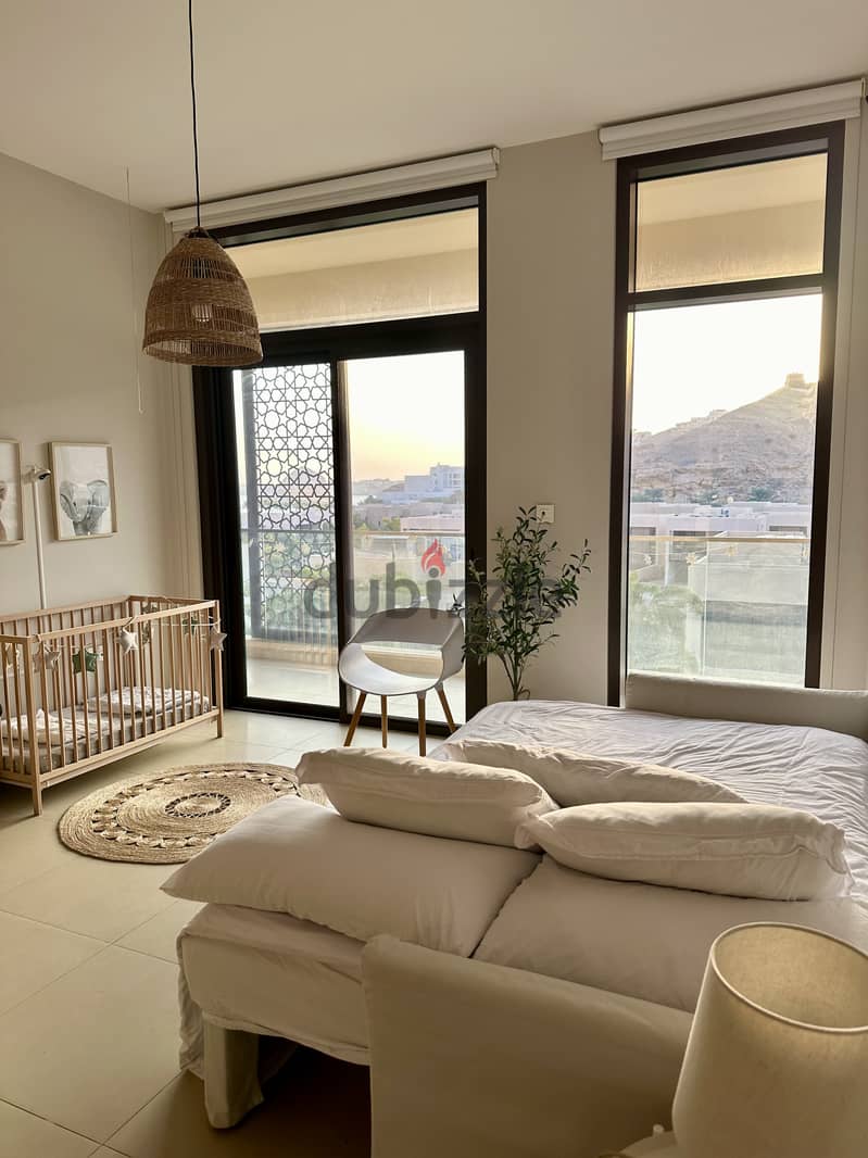Premium 2 bedroom sea view apartment in Muscat Bay 16