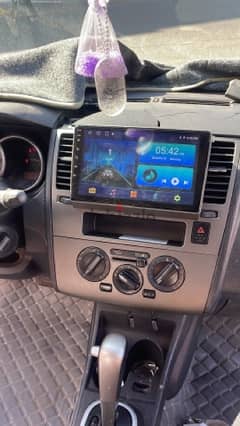 Android sacreen for cars