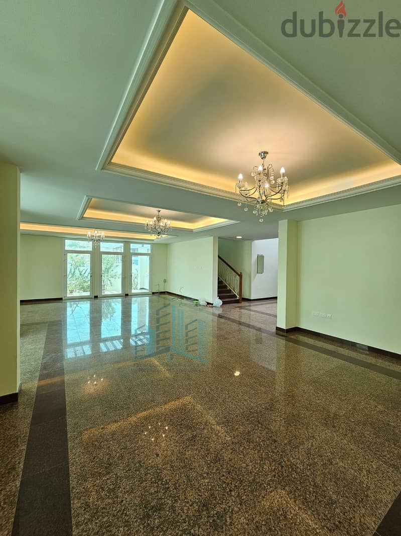 Luxurious 5+1 BR Villa in MQ فيلا راقية في مدينة السلطان قابوس 2