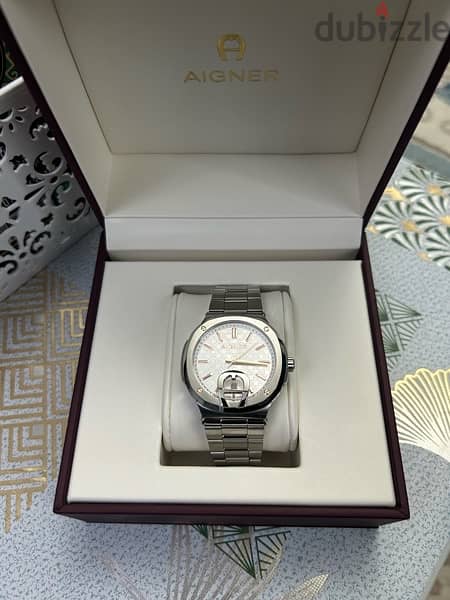 Aigner watch for Sale urgent 1