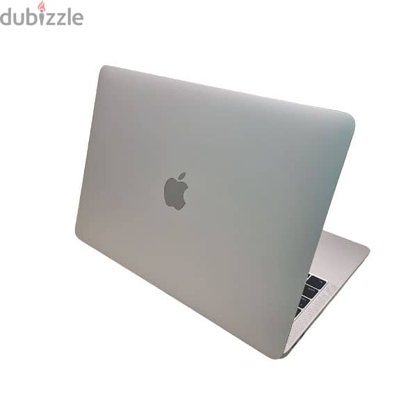 MacBook Air 2018 used but looks as New! 1