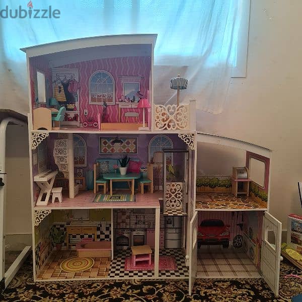 3 levels doll house 3