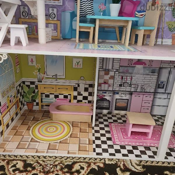 3 levels doll house 4