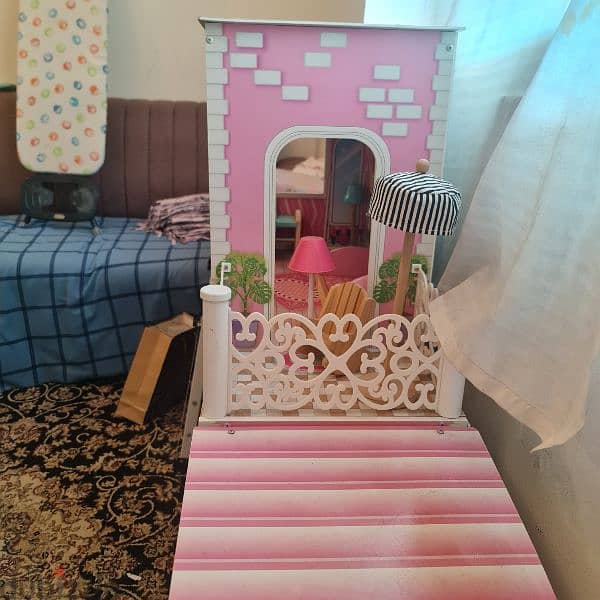 3 levels doll house 8