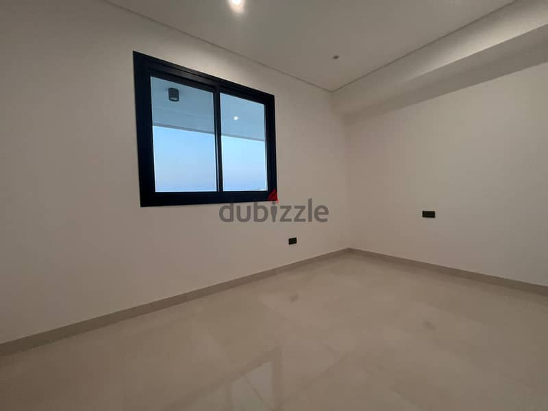 3 BR Spacious Apartment in Lagoon Residences for Sale 5
