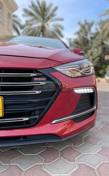 Hyundai Elantra  No 1  full option 2018 very clean Oman AGENCY 2000 cc 1