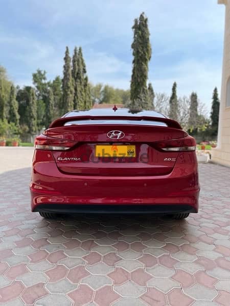Hyundai Elantra  No 1  full option 2018 very clean Oman AGENCY 2000 cc 9