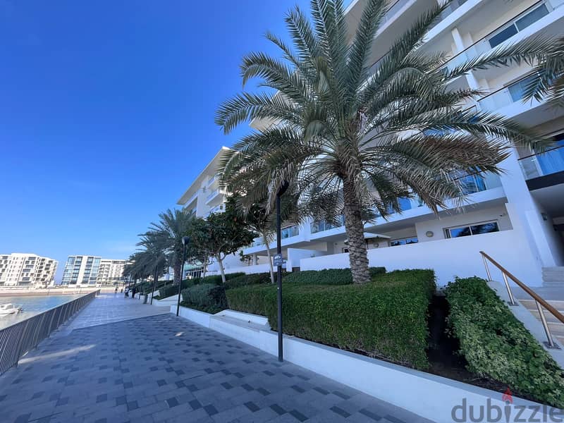 4 BR Incredible Apartment in Al Mouj for Rent 0