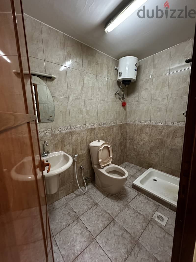 Big Single Room with Seperate Washroom Available for rent Immediately 1