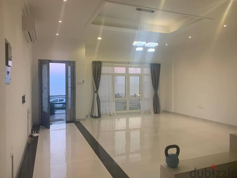 amazing villa facing the beach for rent in alhail north 2