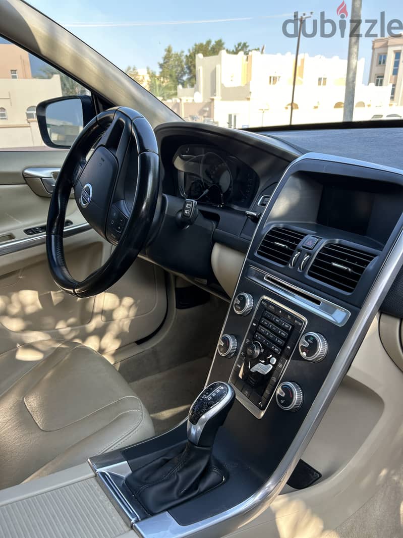 Volvo cx60 2015 Oman وکاله عمان 4