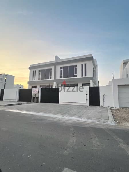 villa for sale in Al Khoud 7 فيلا للبيع في الخوض ٧ 0