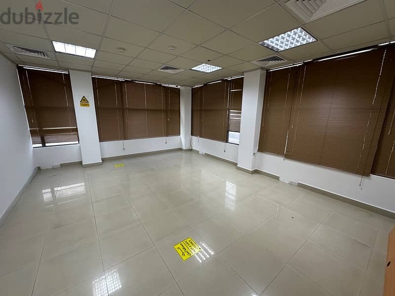 amazing office for rent in qourum 8