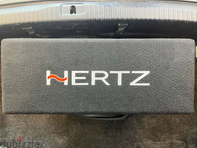 للبيع بوفره شركةHERTZ 1