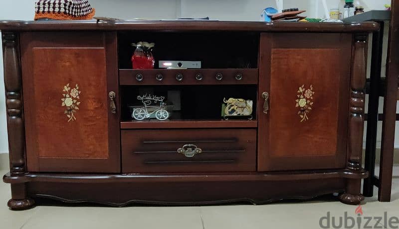 TV cabinet for SALE (not TV) 1