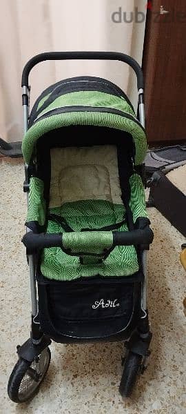 baby stroller / 2 car toys 4