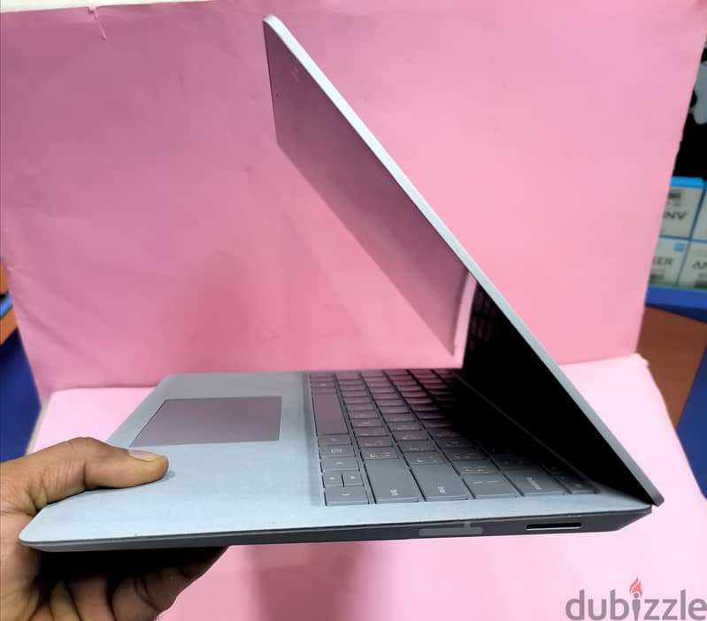 SURFACE LAPTOP2-TOUCH SCREEN-8TH GEN-CORE I7-8GB RAM-256GB SSD 1