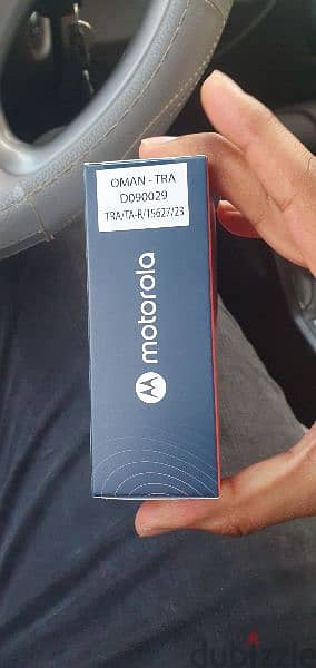 Motorola Moto ear buds 105 2