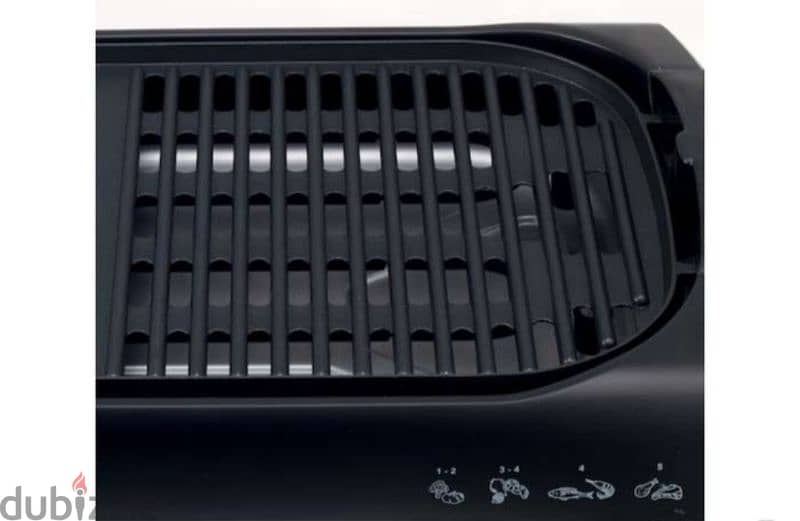 like new Black Decker Grill With Glass Lid 2200W 3