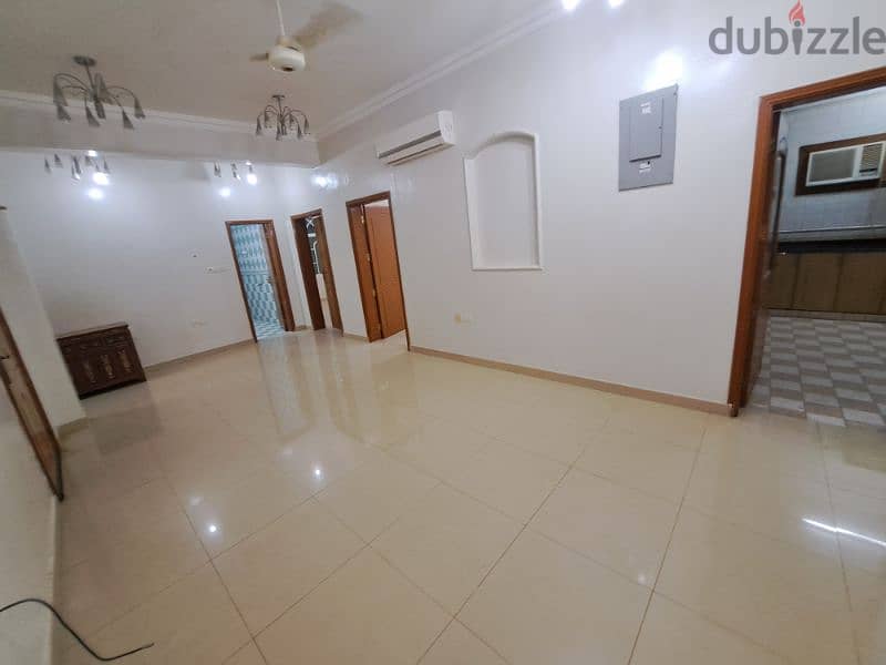 spacious  flat near Sultsn Centre 6