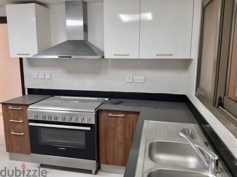 luxory flat in al quram in good location 8