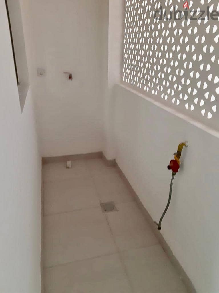 luxory flat in al quram in good location 14